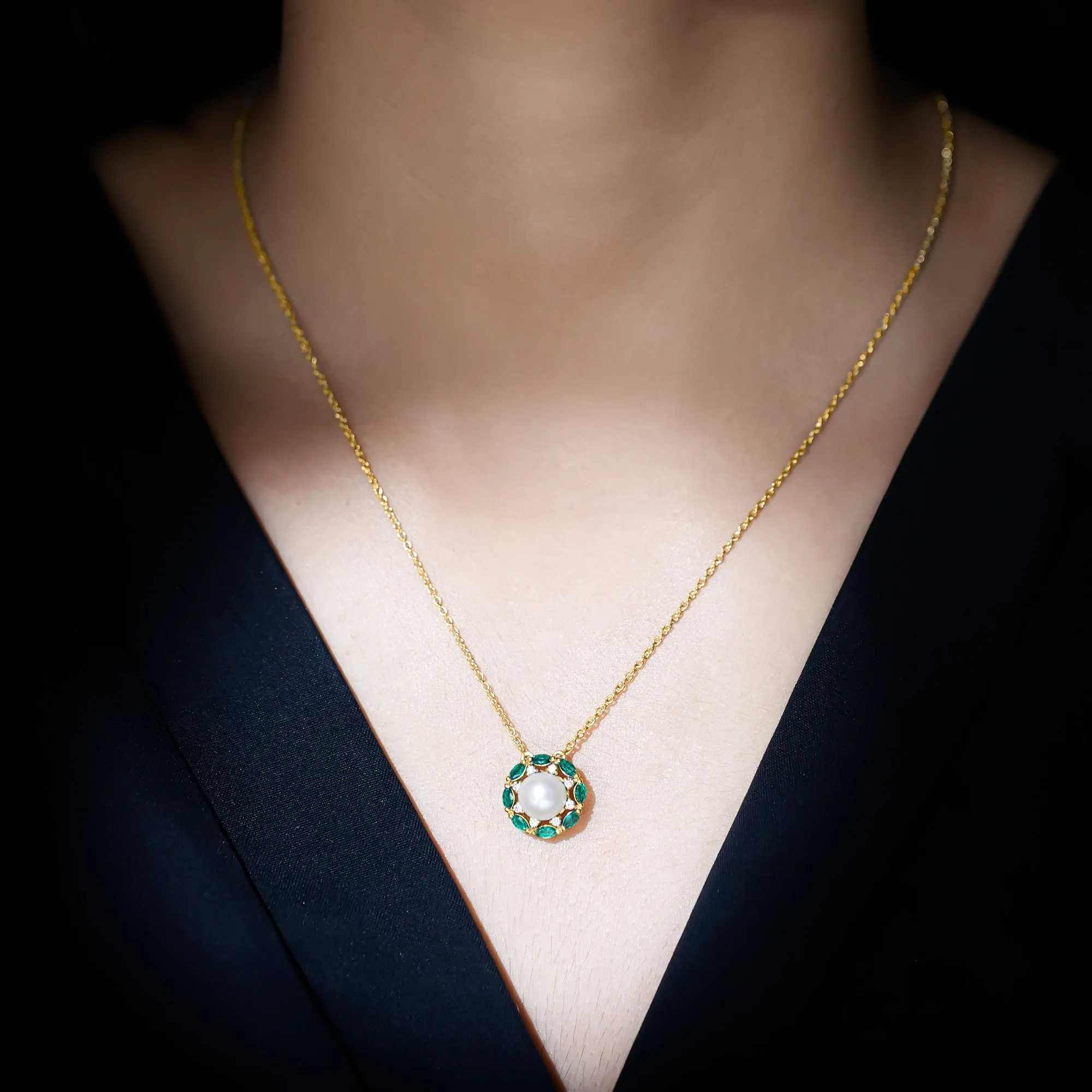 Freshwater Pearl Floral Pendant Necklace with Emerald